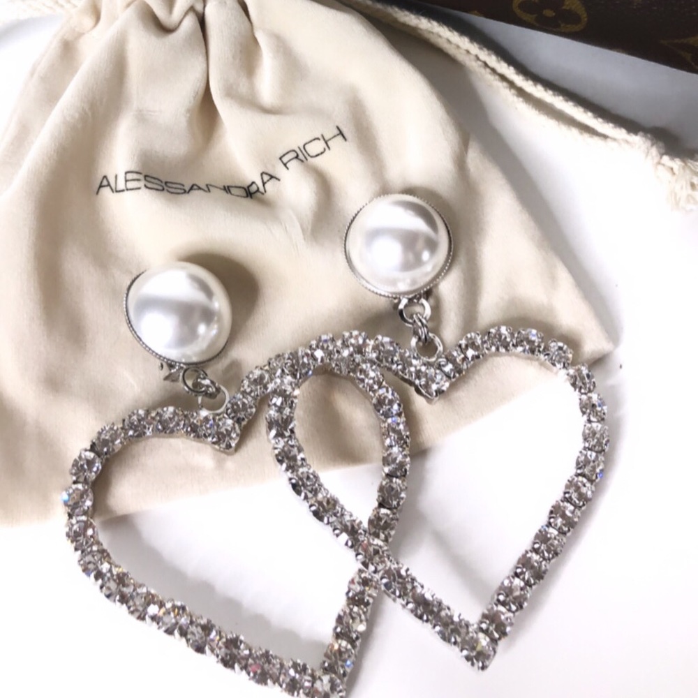 Alessandra rich oversized heart earrings silver - Picture 4 of 8